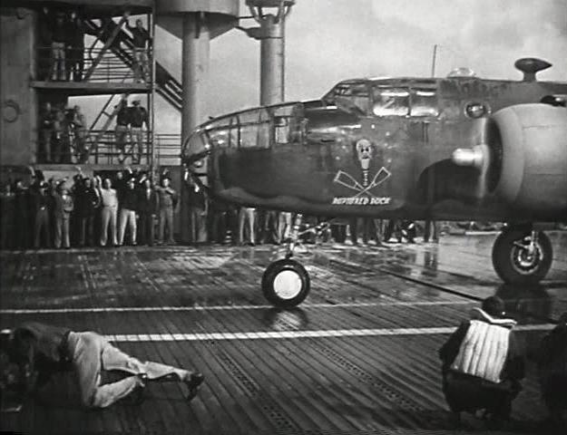 30SOT_trailer_12_Ruptured_Duck_launches